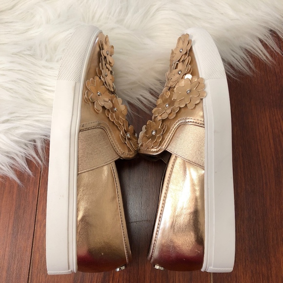 Steve Madden Rose Gold Floral Slip On Sneakers, 8 - Picture 6 of 8